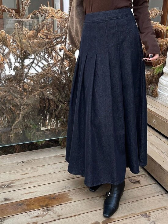 MODA ME COUTURE Dresses & Skirts - Dark Wash Casual Women's Elegant Pleated Denim Skirt